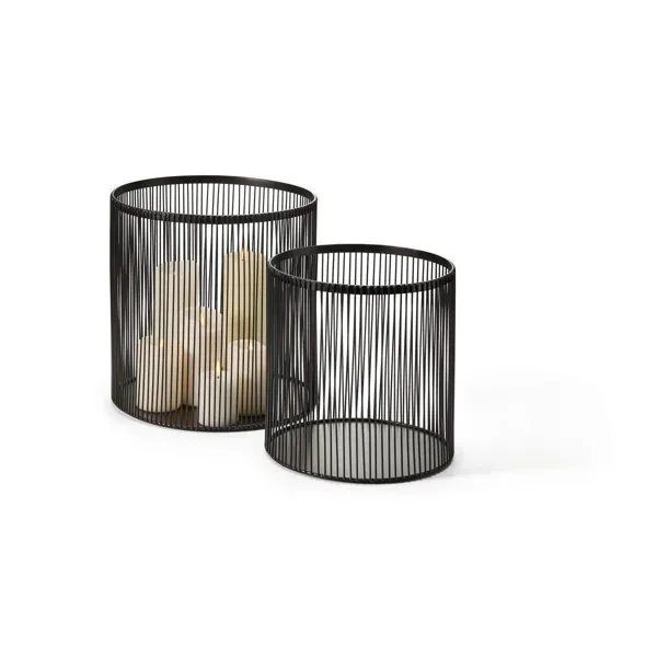 Windlicht – aus Stahl, klare Form, warmes Licht - Nobo | Philippi