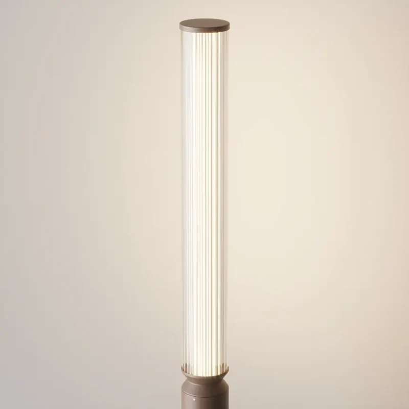 Landschaftsleuchte – Braune Farbe, Aluminium Glas, Zeitlose Eleganz - Lit | Maytoni