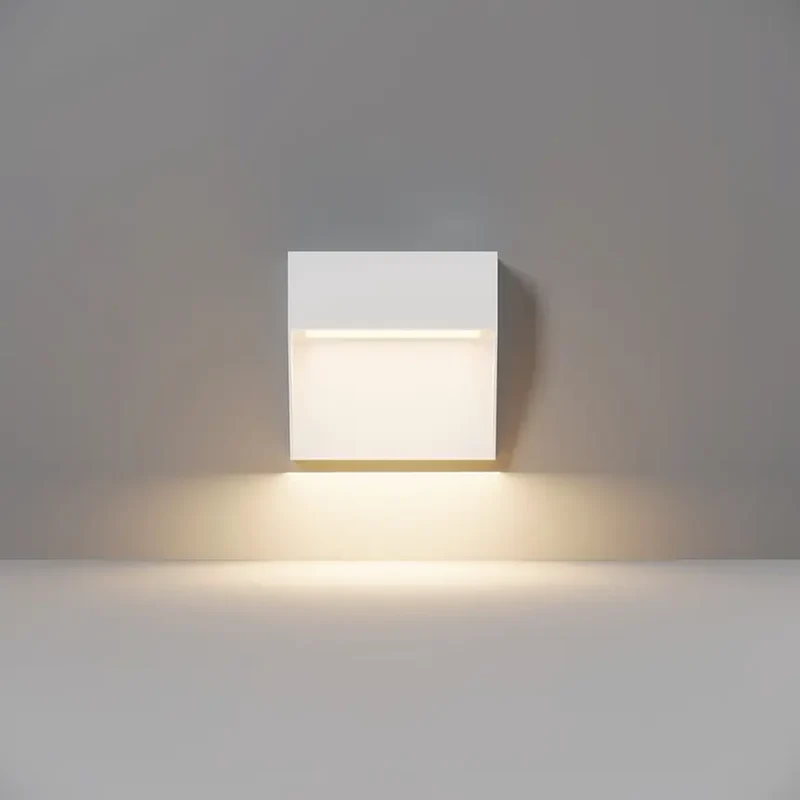 Treppenleuchte – Weißes Aluminium und Kunststoff, 3 W Leistung, Warmweiß, 11 × 11 cm - Mane | Maytoni
