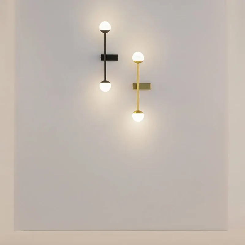 Wandleuchte – Messing Finish, Metallgehäuse, 360° Licht, Integrierte LED - Touch | Maytoni