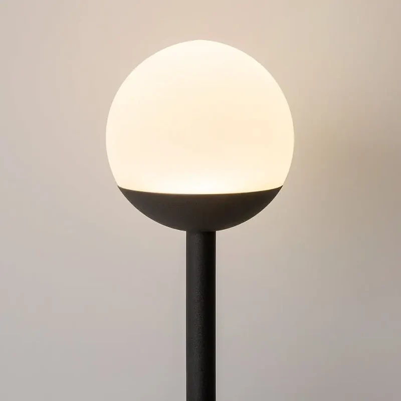 Wandleuchte – Schwarzes Finish, Metallgehäuse, 360° Licht, Integrierte LED - Touch | Maytoni