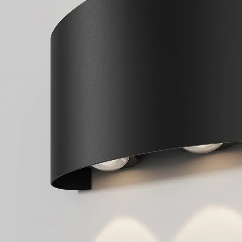 Fassadenbeleuchtung – Schwarzes Finish, Metallgehäuse, 4W Leistung, Warmweiß - Strato | Maytoni
