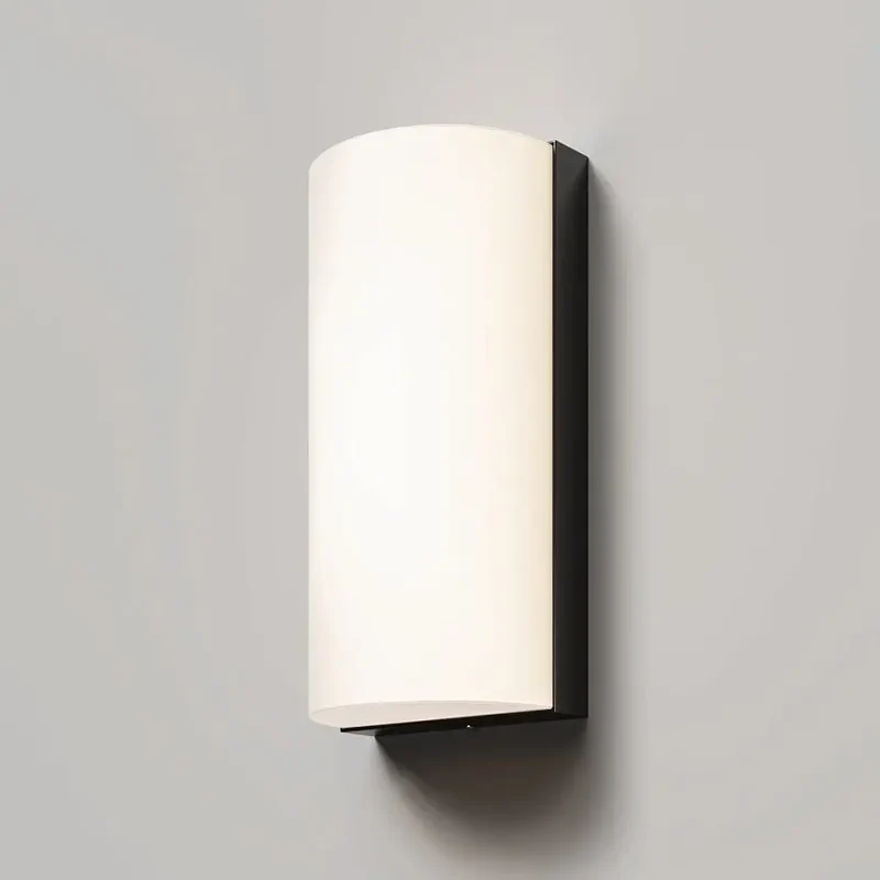 Wandleuchte – Graphit Optik, IP54 Schutz, 155° Licht - Badd | Maytoni