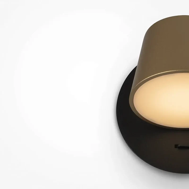 Wandleuchte – Schwarz-Messingfarbenes Metall, 7 W Leistung, Warmweiß, Ø12 cm - Pixel | Maytoni