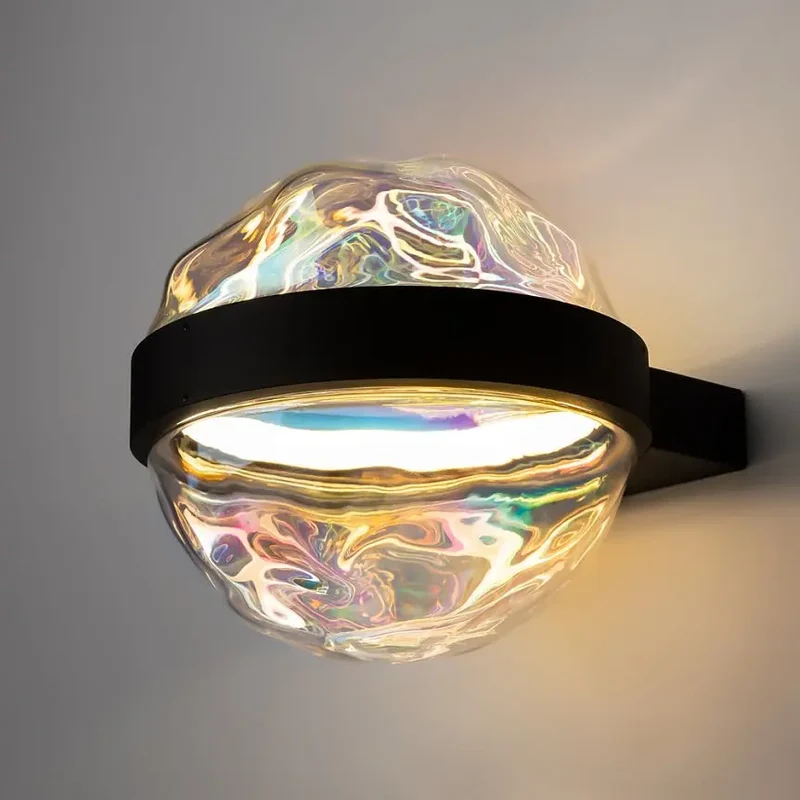 Wandleuchte – Schwarzes Metall und Glasschirm, 6 W Leistung, Warmweiß, 18 cm Höhe - Misterio | Maytoni