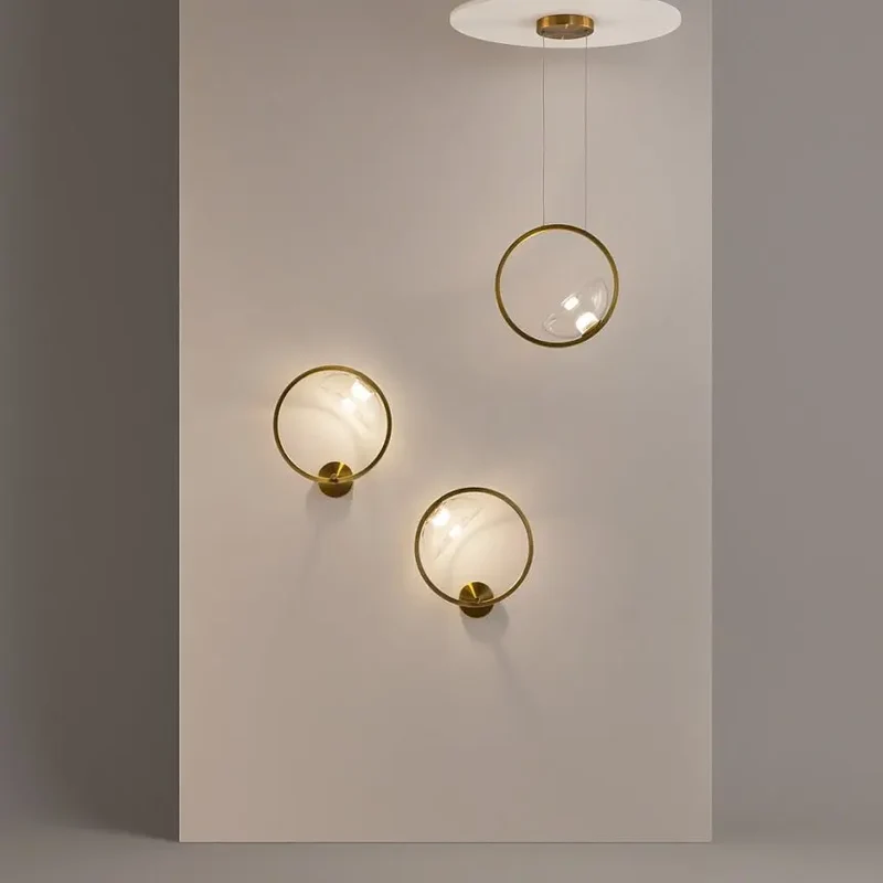 Wandleuchte – Messingfarbenes Metall, Unterer Glasschirm, 5 W Leistung, Warmweißes Licht, 35 cm Höhe - Lunare | Maytoni