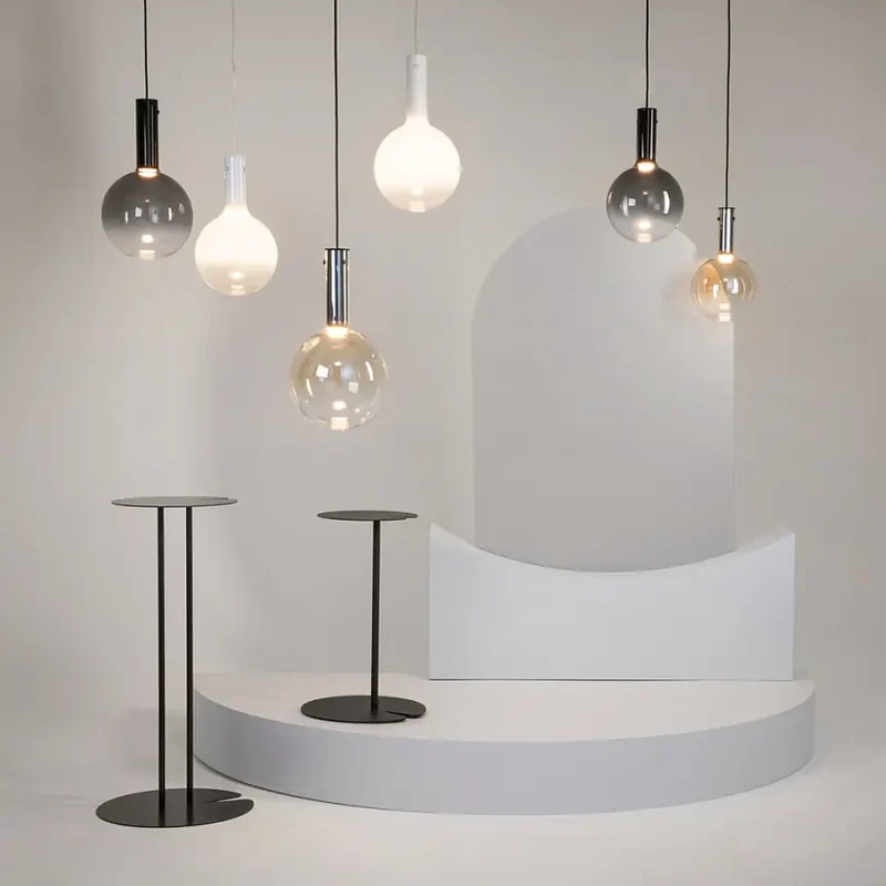 Pendelleuchte – Schwarzes Metall, Warmweißes Licht, 6 W Leistung, Ø25 cm - Nebula | Maytoni