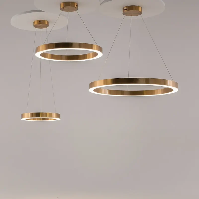 Pendelleuchte – Messing Finish, Acrylschirm, 39 W LED, IP20 Schutz, Ø60 cm - Saturno | Maytoni