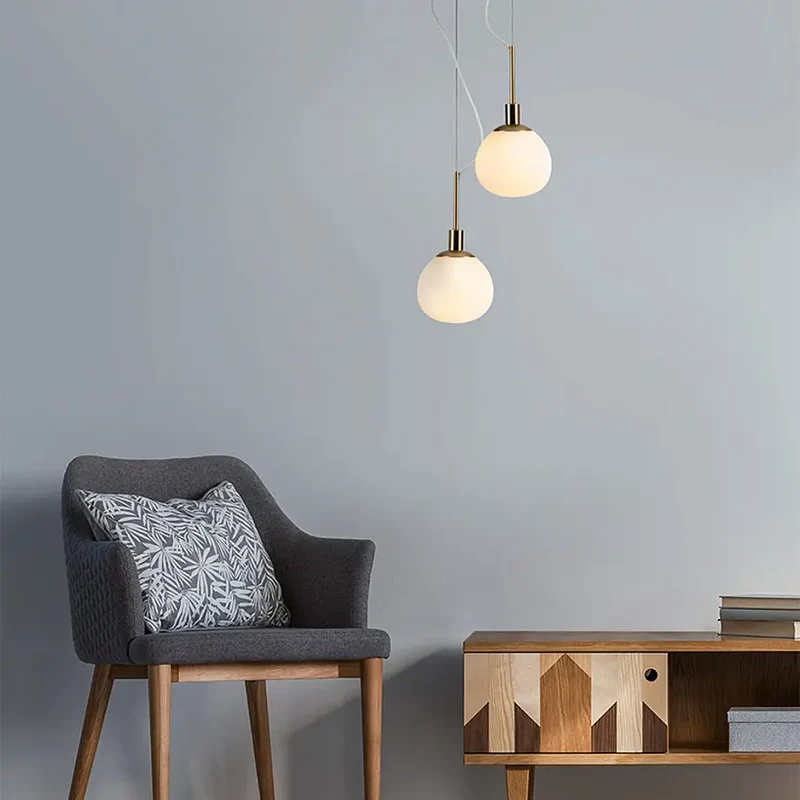 Pendelleuchte – Messingfarbenes Metall, Glasschirm, 1× E14 Fassung, 40 W Leistung - Erich | Maytoni