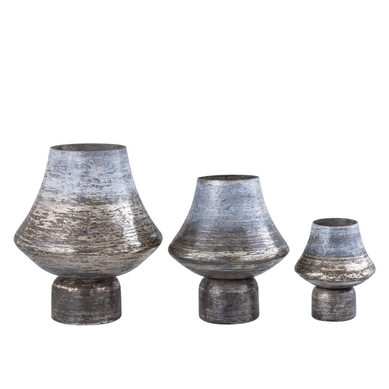 Windlicht – Graues Glas, Skulpturale Form, Erhöhter Sockel, L – Soroosh | PTMD