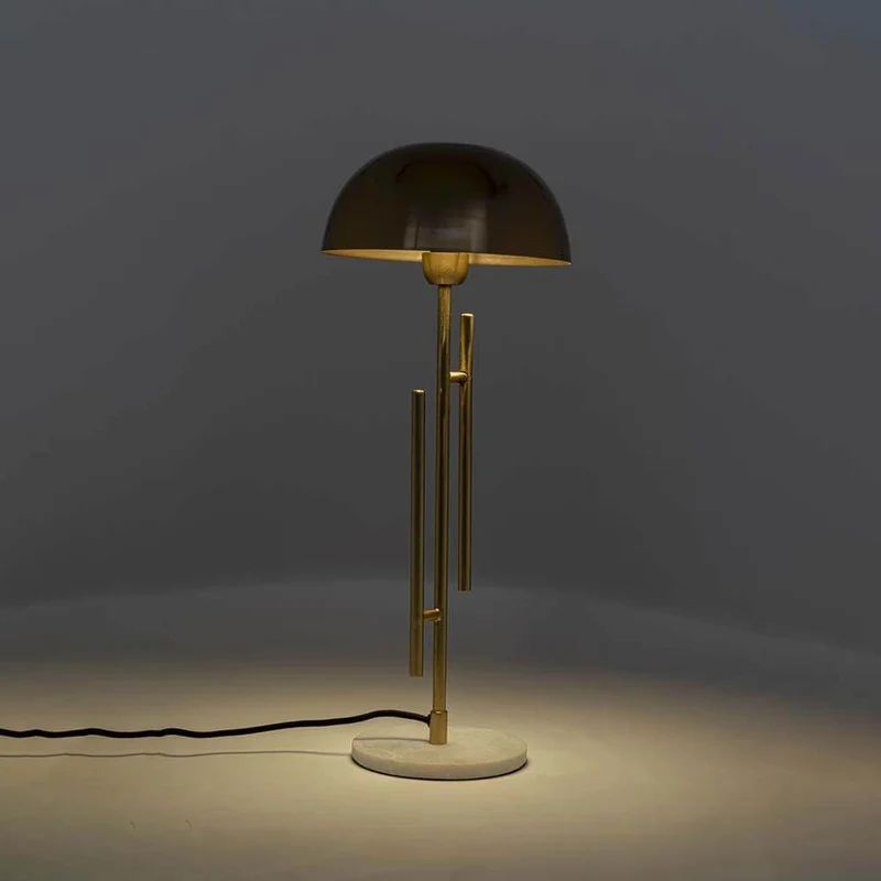 Tischleuchte Solo Brass