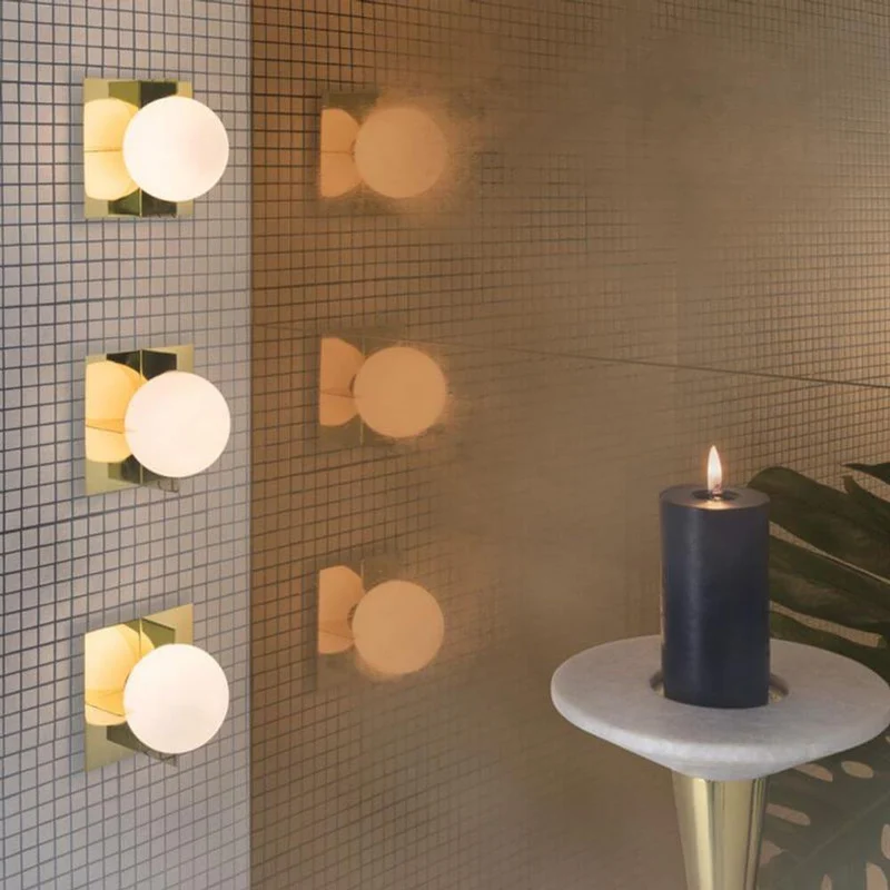 Tom Dixon Plane Wandleuchte Goldfarben