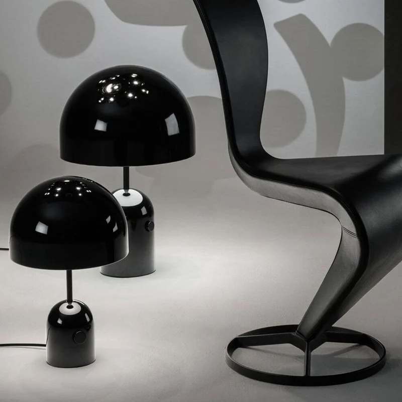 Tom Dixon Bell Tischleuchte mit Drehdimmer