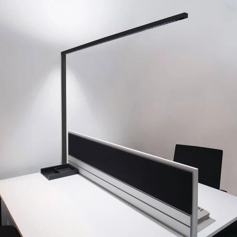 Lens Single Büro Stehleuchte 6100lm Schwarz Dimmbar