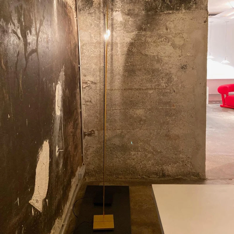 Ingo Maurer Stehlampe Ilios Designklassiker